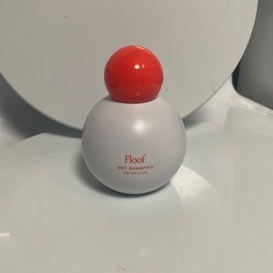 Billie floof dry shampoo-dark hair